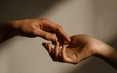 Trauma Bonding vs. Healthy Attachment: How to Tell the Difference