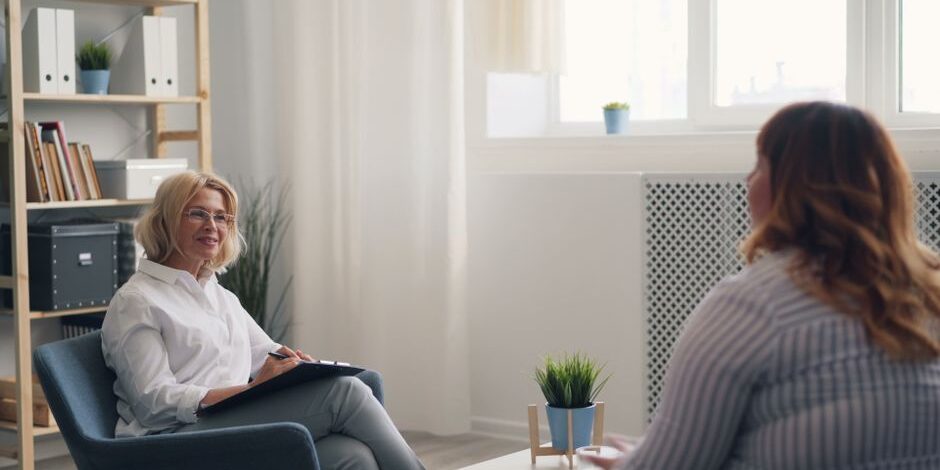 pittsburgh-therapists-and-psychologists-who-to-call-when-life-gets-heavy-image therapist pittsburgh