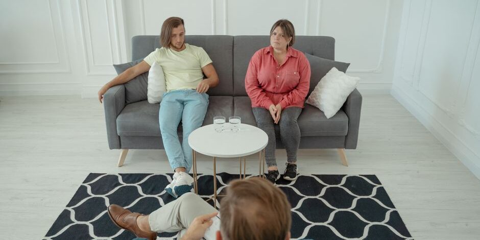 Pennsylvania marriage counselor couple on couch with therapist